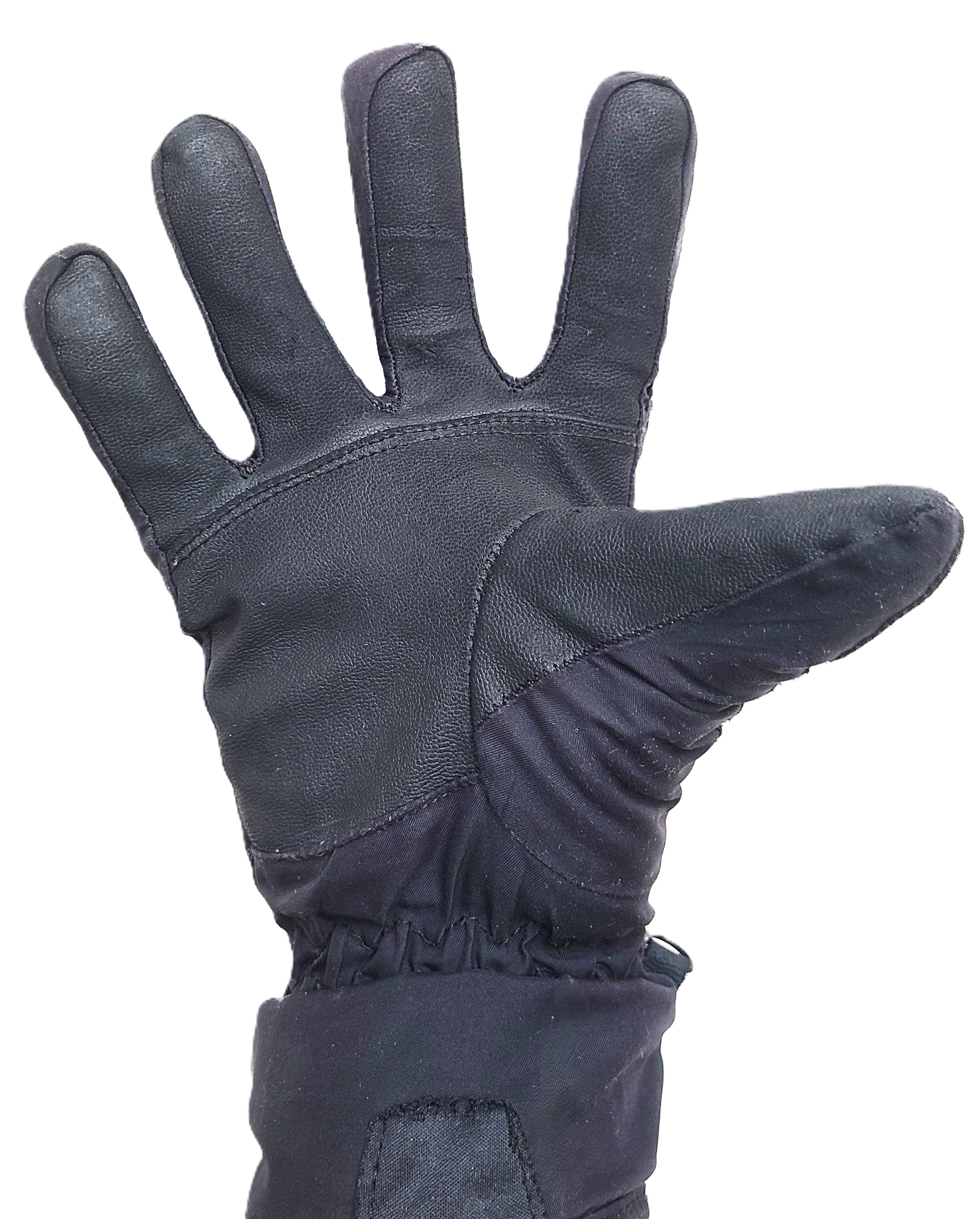 Here should be a picture of the Glove in spread fingers position